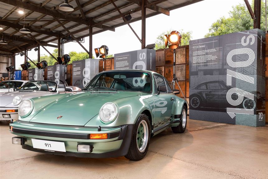 PORSCHE 911 (930) 3.0 TURBO GREEN METALLIC 1973